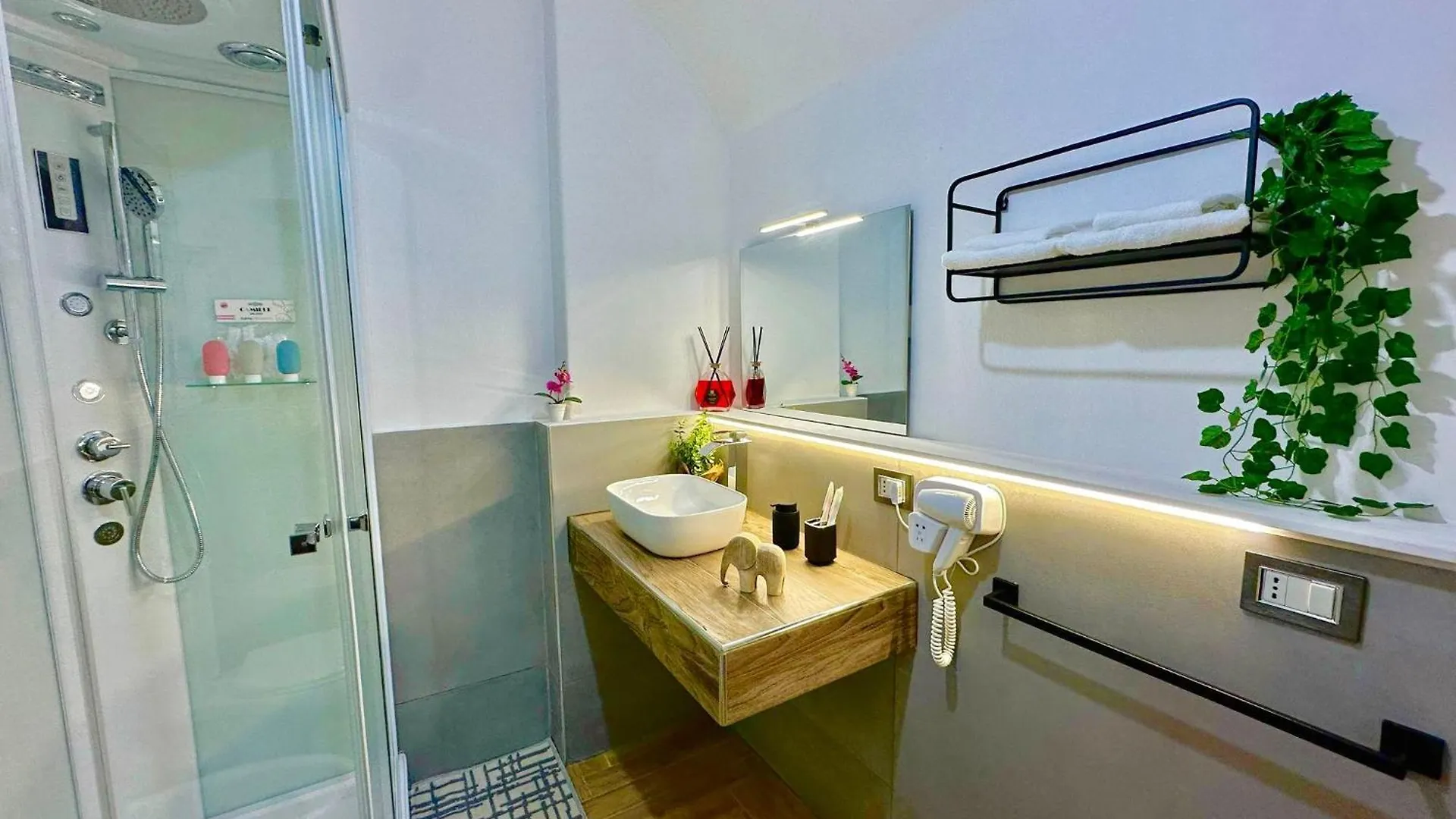 Delm Luxury Suite Κατάνια 0*,  Ιταλία
